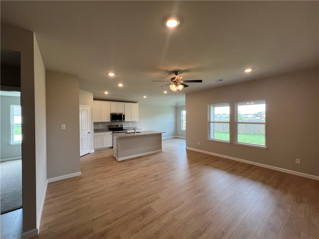 449 Combine Road Snook, TX 77879 - Photo 2 of 7