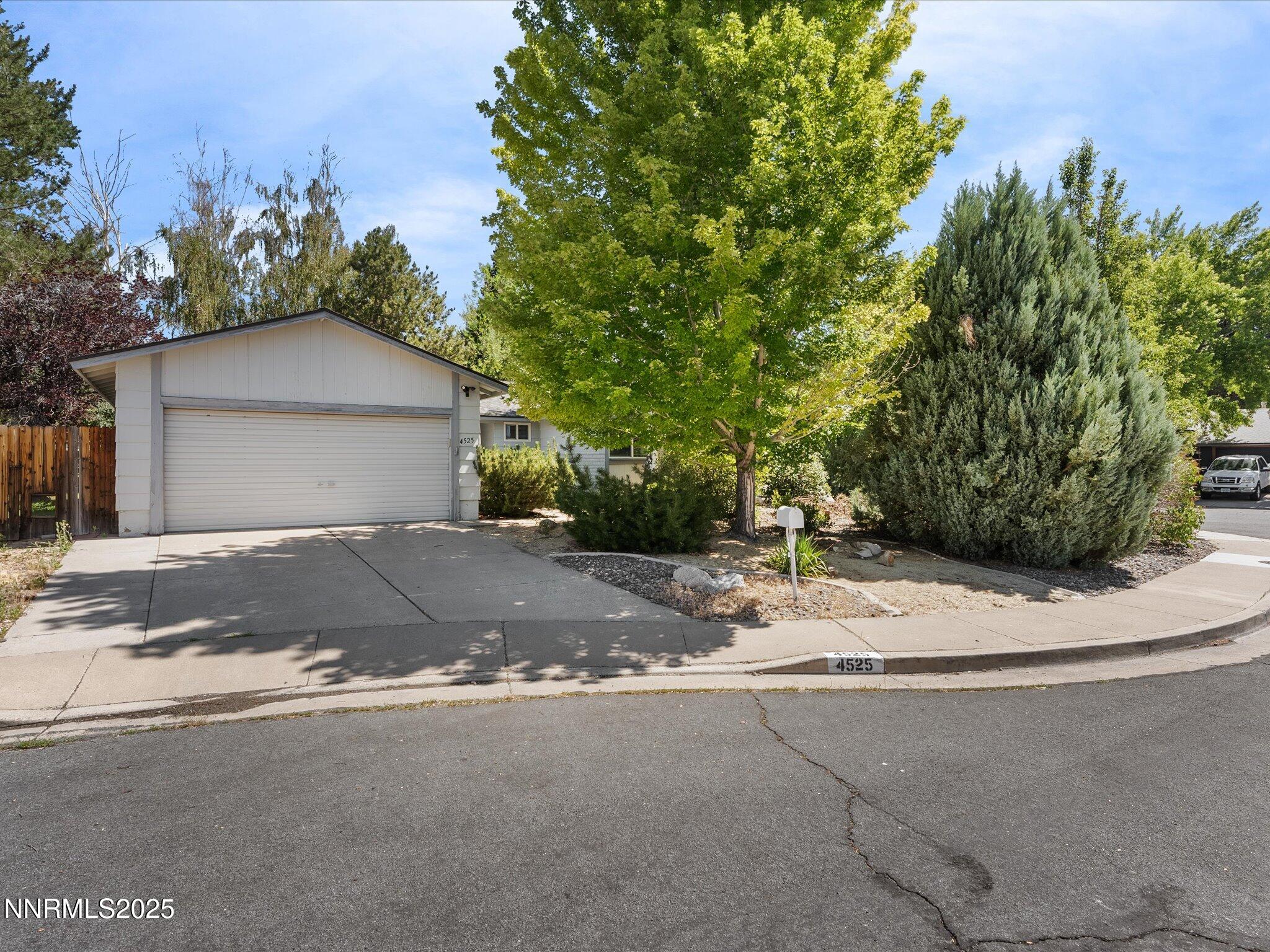 4525 Dos Rios Court Reno, NV 89502 - Photo 4 of 36 05-4525 Dos Rios Ct-104