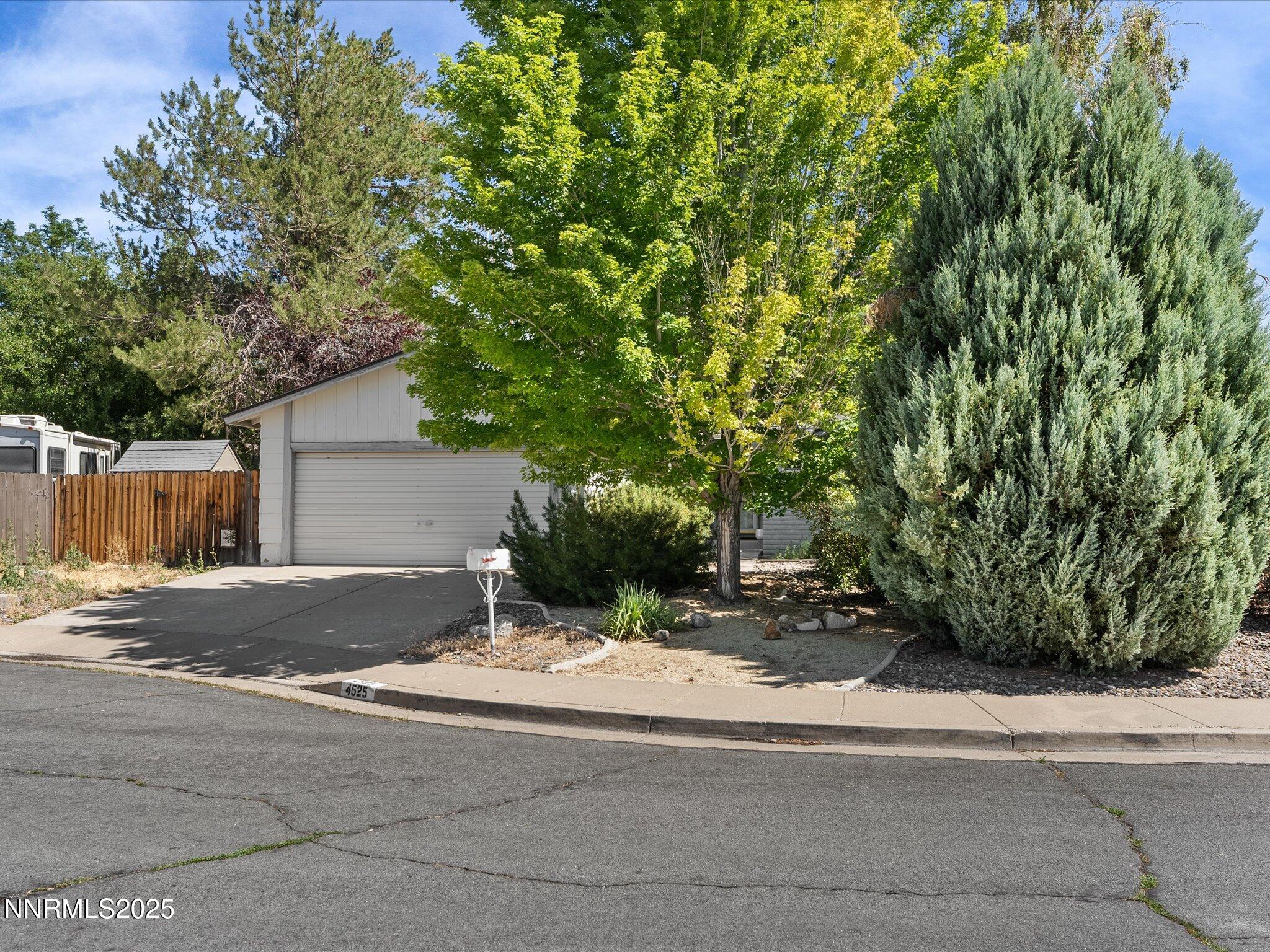 4525 Dos Rios Court Reno, NV 89502 - Photo 5 of 36 04-4525 Dos Rios Ct-103