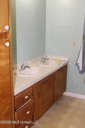 $131,272 | 206 East Meadowbrook Drive, Brookhaven, MS 39601