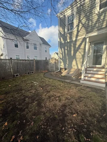 $3,300 | 109 Magoun Avenue, Medford, MA 02155