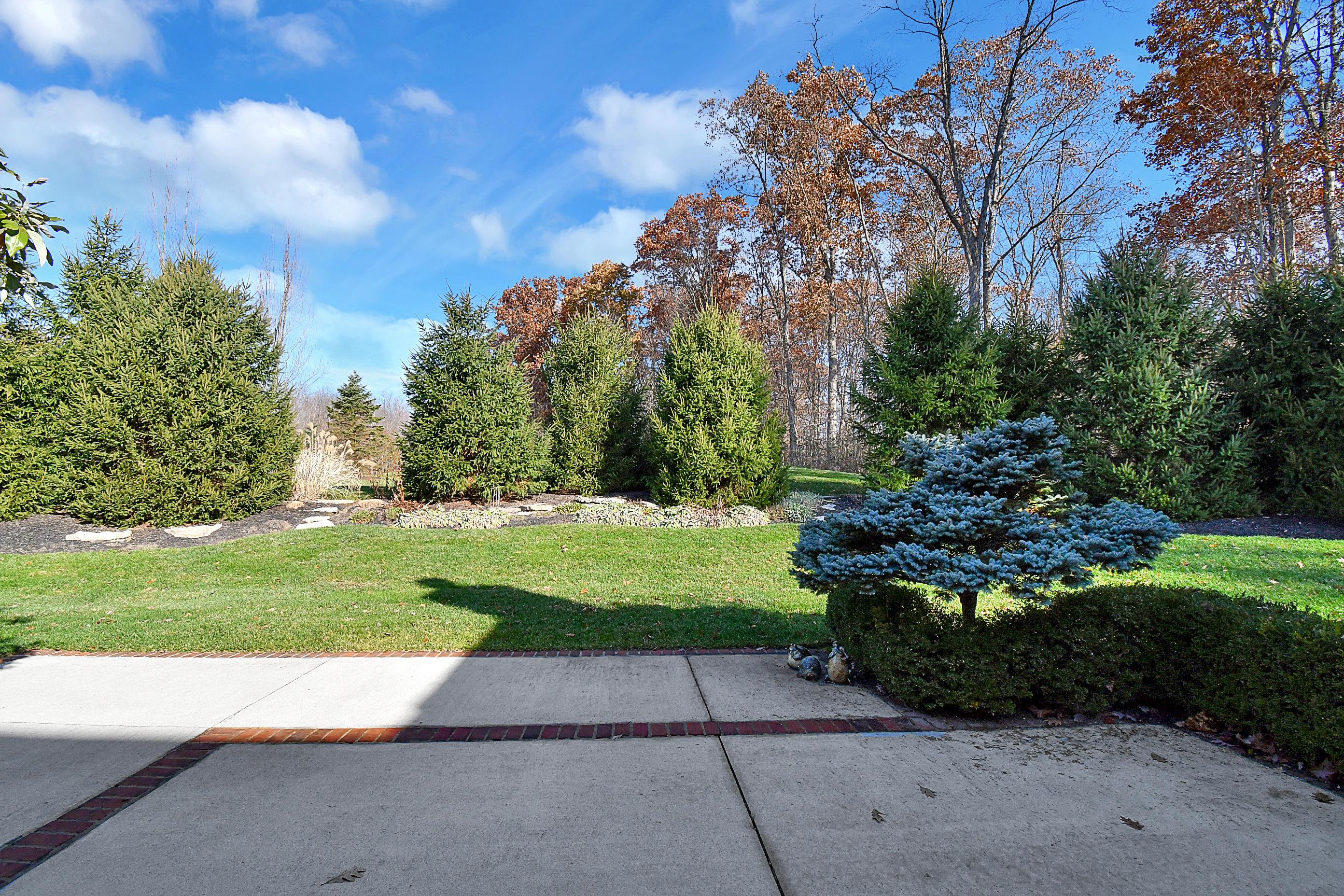8219 Deep Run Powell, OH 43065 - Photo 14 of 57 Gallery Image 14