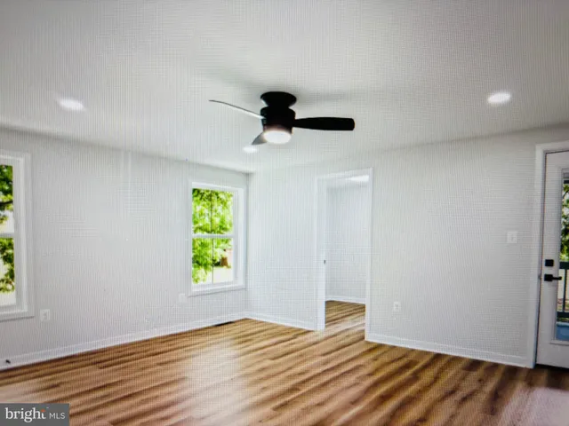 $2,695 | 15990 Charles Town Road, Charles Town, WV 25414