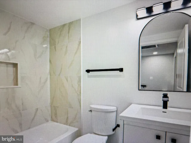 $2,695 | 15990 Charles Town Road, Charles Town, WV 25414