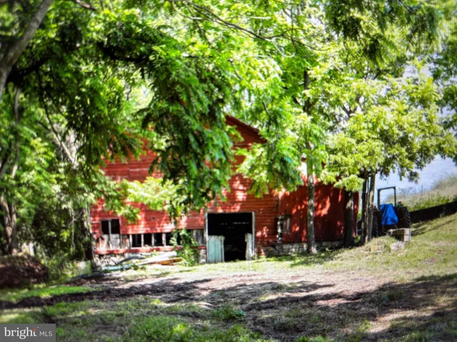 $2,695 | 15990 Charles Town Road, Charles Town, WV 25414