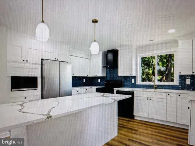 $2,695 | 15990 Charles Town Road, Charles Town, WV 25414