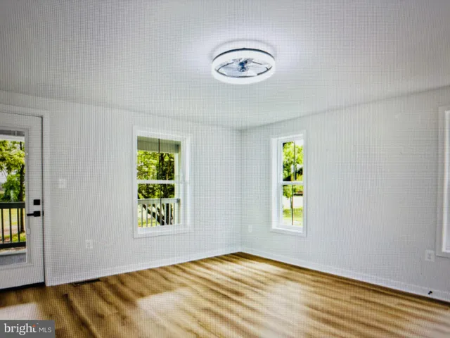 $2,695 | 15990 Charles Town Road, Charles Town, WV 25414