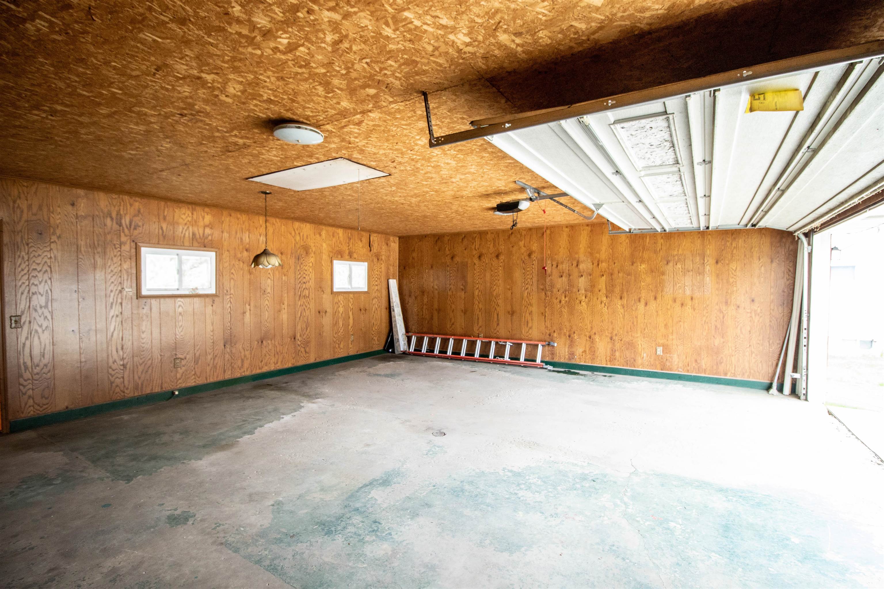 11140 Clio Road Clio, MI 48420 - Photo 29 of 33 50139780-6b33e279-9125-4164-b77c-e68d39052351.JPG