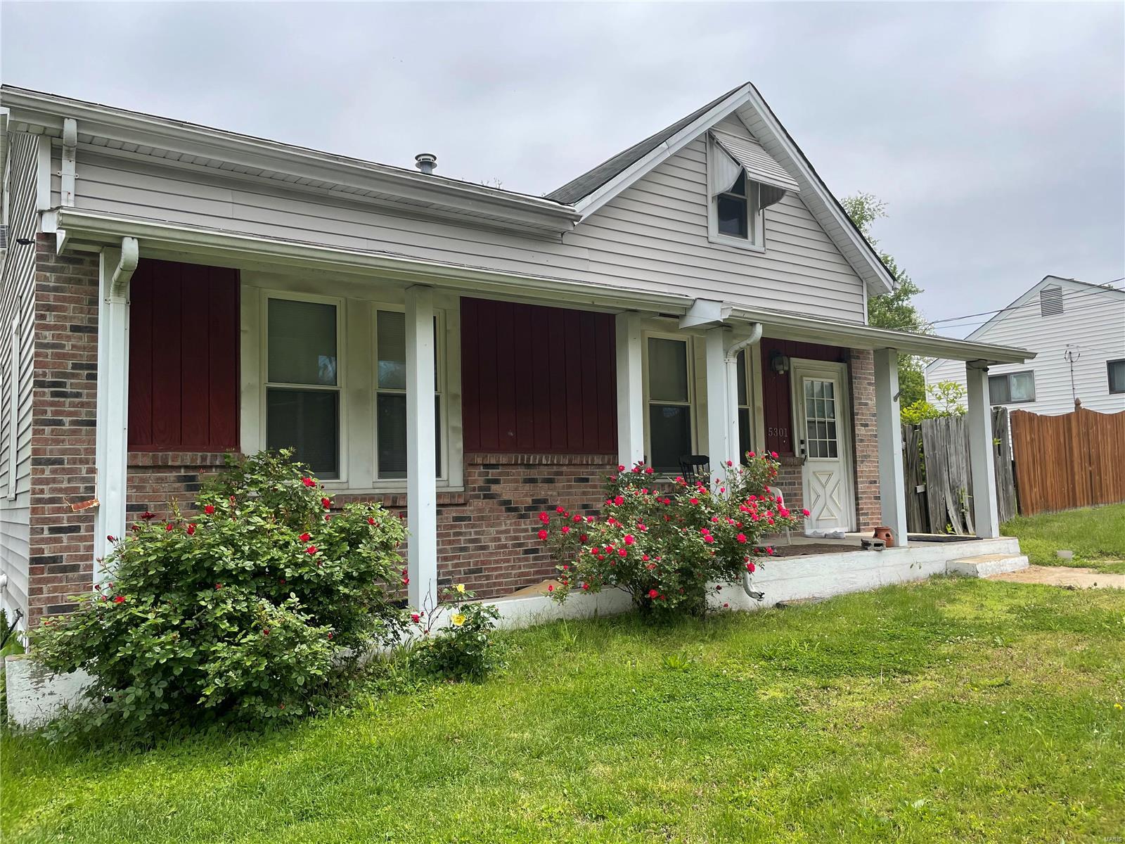 5301 Heege Road St. Louis, MO 63123 - Photo 1 of 10 Gallery Image 1