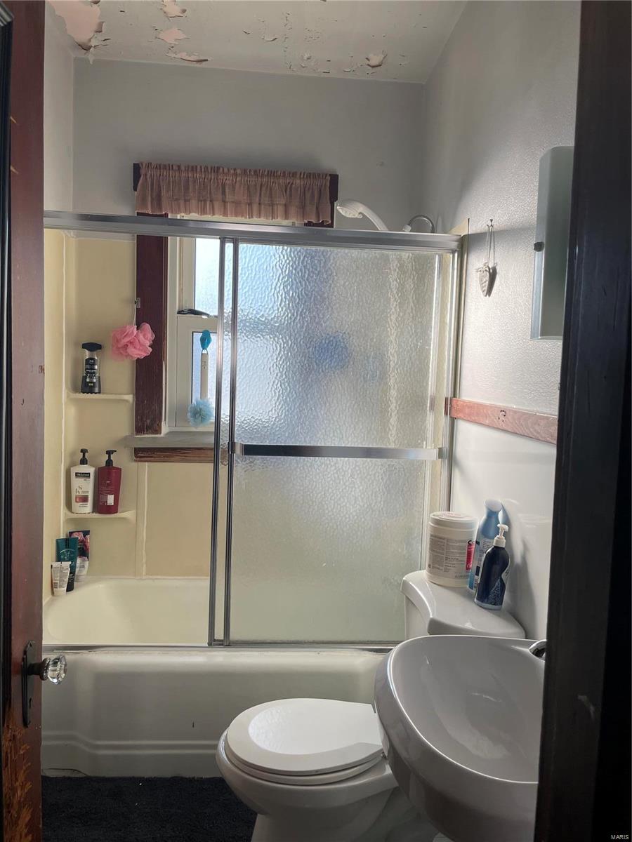 5301 Heege Road St. Louis, MO 63123 - Photo 6 of 10 Gallery Image 6