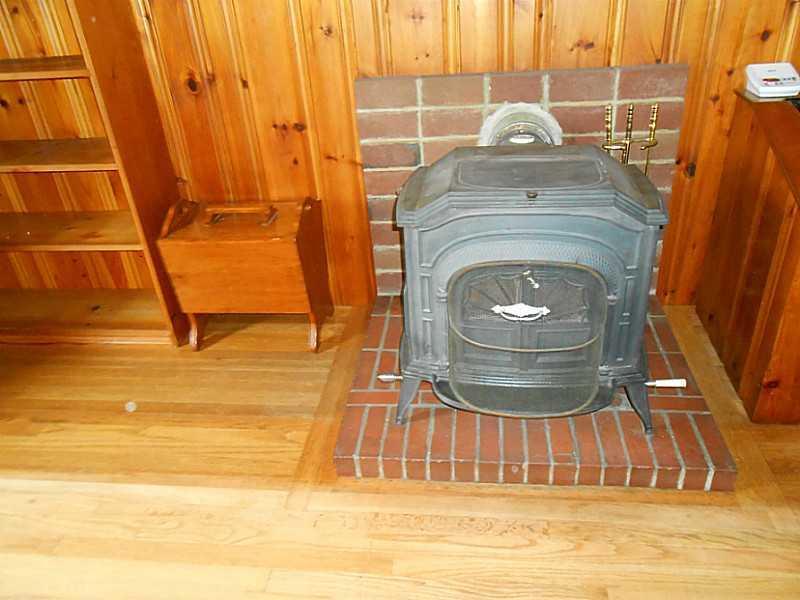 18 Ross Road Scarborough, ME 04074 - Photo 6 of 17 Living Room. Hardwood Flooring and...