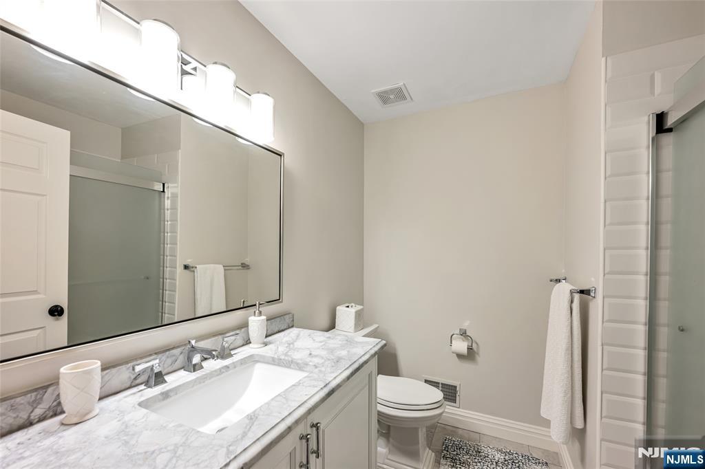 416 Green Mountain Road Mahwah, NJ 07430 - Photo 18 of 30