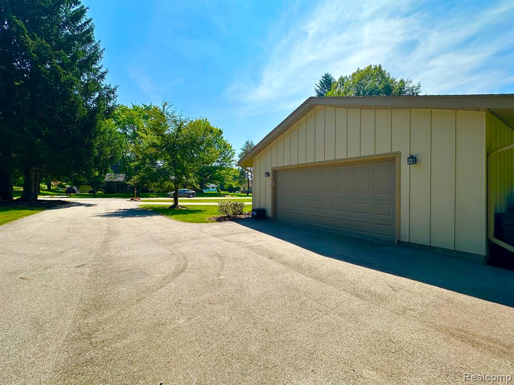 200 West Maryknoll Road Rochester Hills, MI 48309 - Photo 42 of 47
