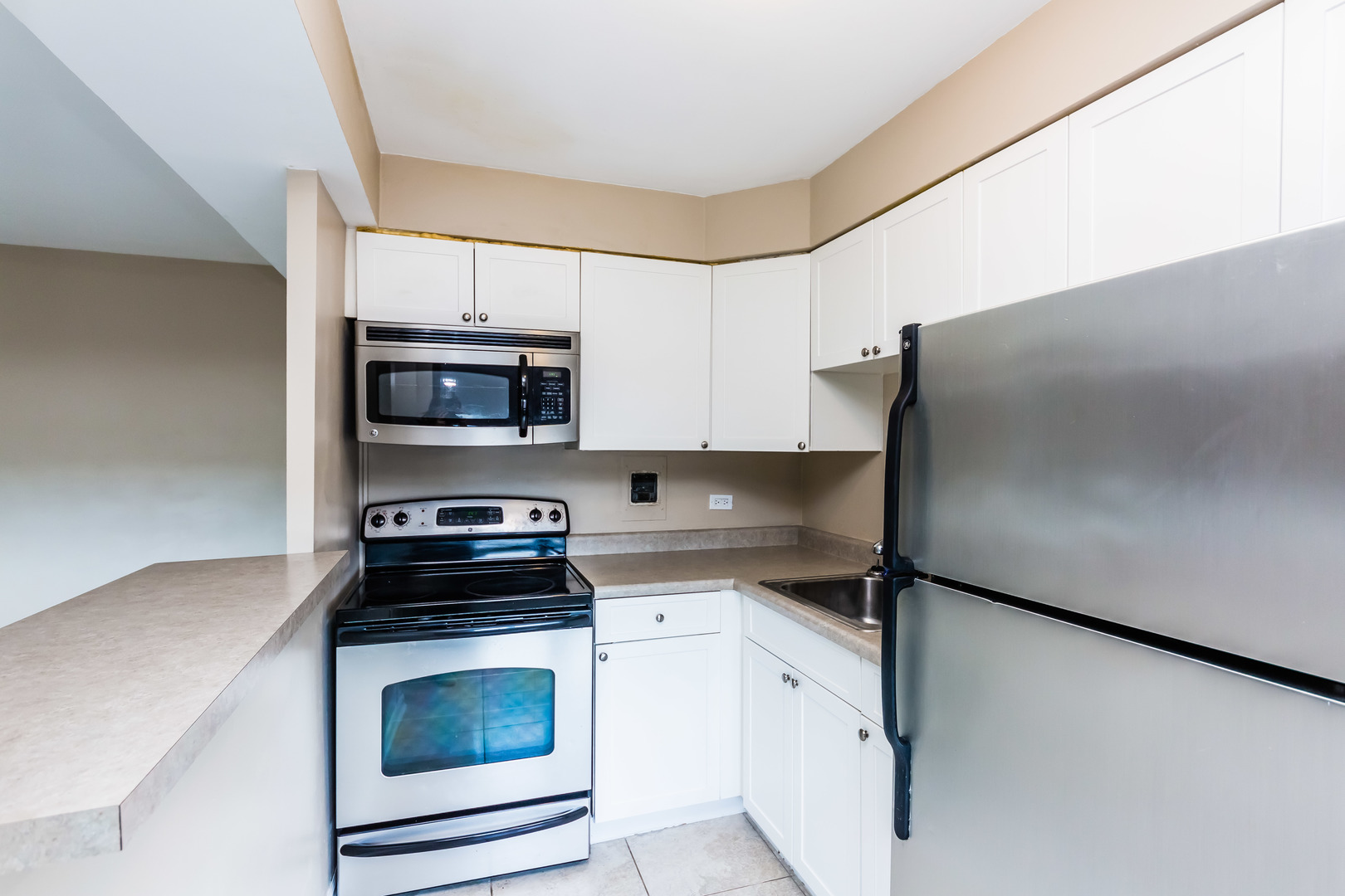 6118 North Sheridan Road, Unit 710 Chicago, IL 60660 - Photo 5 of 12