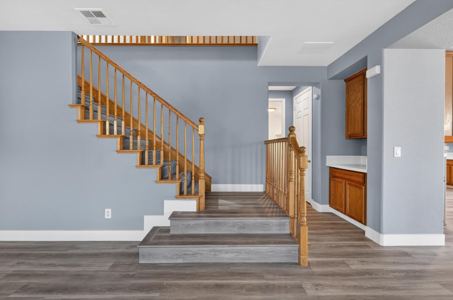 9234 Rushing Creek Way Elk Grove, CA 95624 - Photo 30 of 63