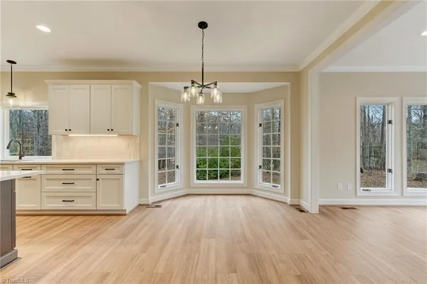 $900,000 | 231 River Ridge Road, Eden, NC 27288
