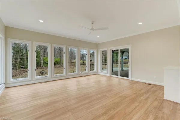 $900,000 | 231 River Ridge Road, Eden, NC 27288