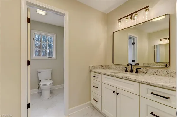 $900,000 | 231 River Ridge Road, Eden, NC 27288