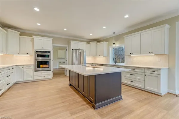 $900,000 | 231 River Ridge Road, Eden, NC 27288