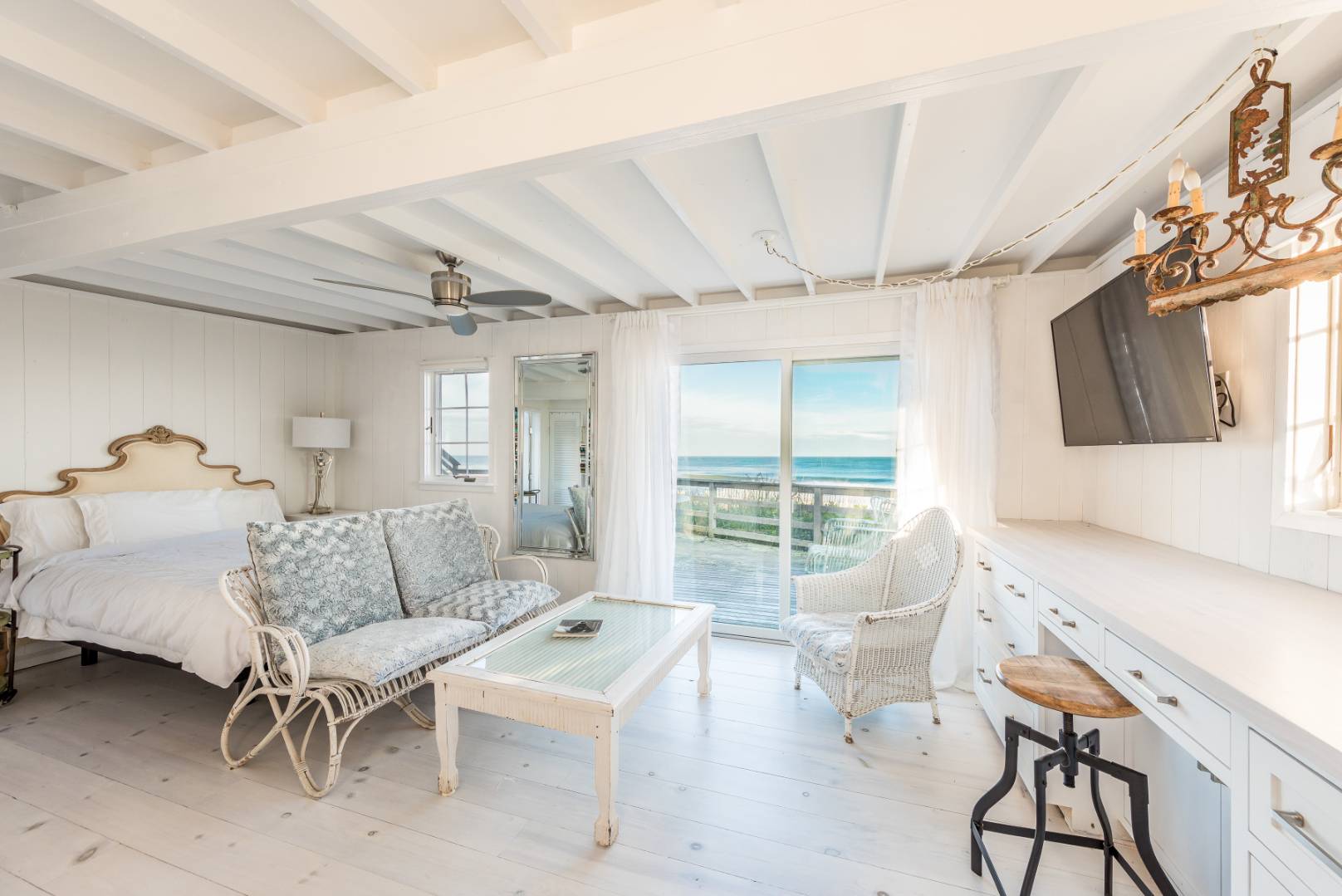 6 Town Line Road Sagaponack, NY 11962 - Photo 13 of 15