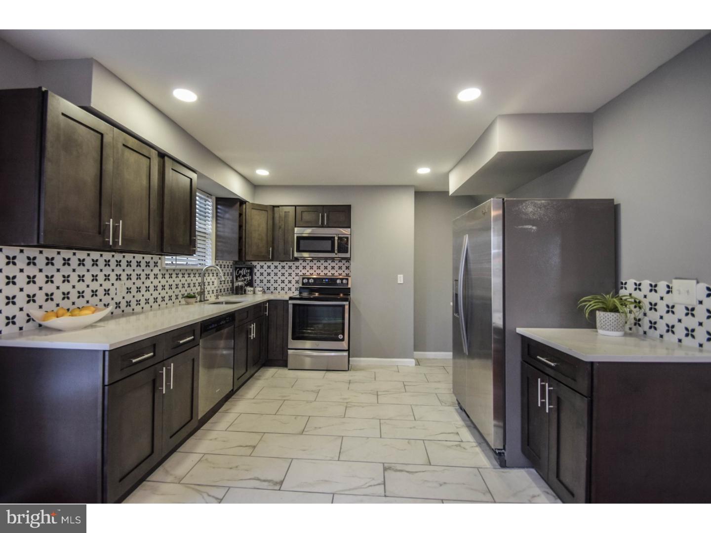 22 Almonesson Road Blackwood, NJ 08012 - Photo 4 of 18 Unit #1