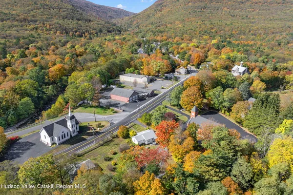 $785,000 | 692-698 Highway 32A, Palenville, NY 12463