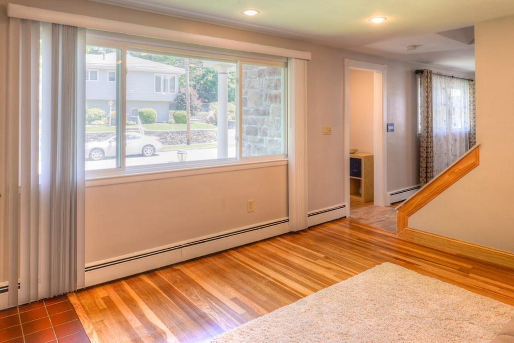 19 Ravenwood Road Peabody, MA 01960 - Photo 11 of 27 Gallery Image 11