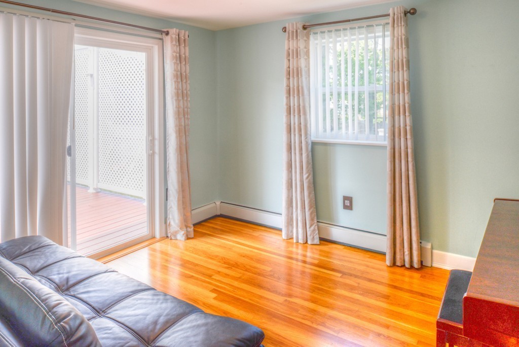 19 Ravenwood Road Peabody, MA 01960 - Photo 15 of 27 Gallery Image 15