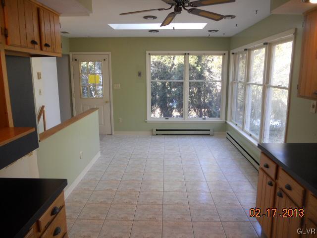 4045 Mauch Chunk Road Coplay, PA 18037 - Photo 5 of 12 Breakfast room