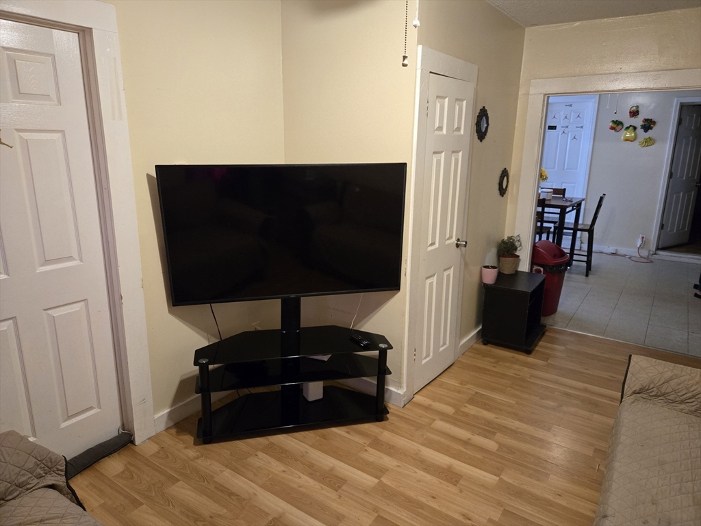 55-59 Margaret Street Springfield, MA 01105 - Photo 6 of 18