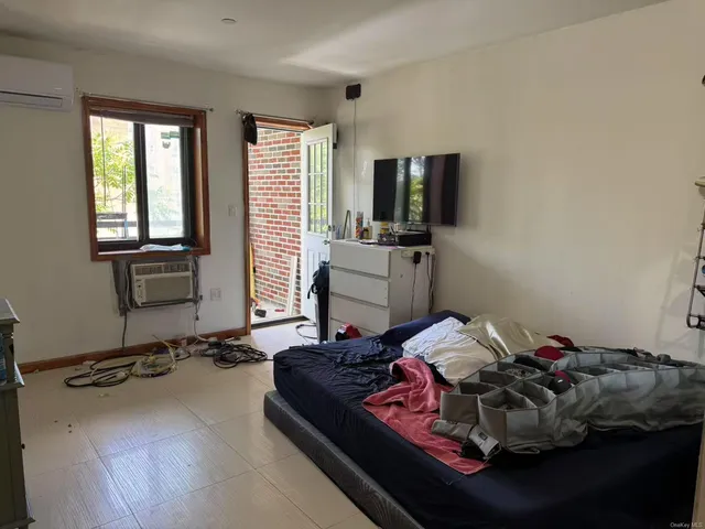 $598,000 | 84-09 Queens Boulevard, Unit 4B | Elmhurst