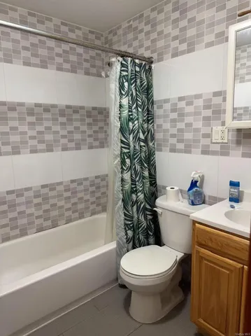 $598,000 | 84-09 Queens Boulevard, Unit 4B | Elmhurst