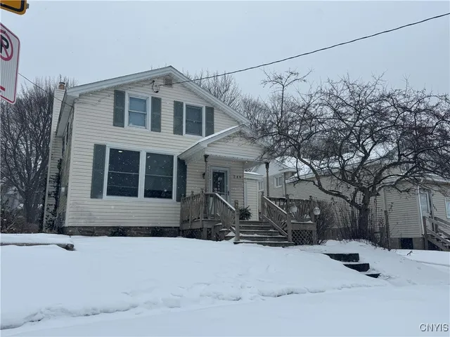 $139,900 | 249 Syracuse Avenue, Oswego, NY 13126