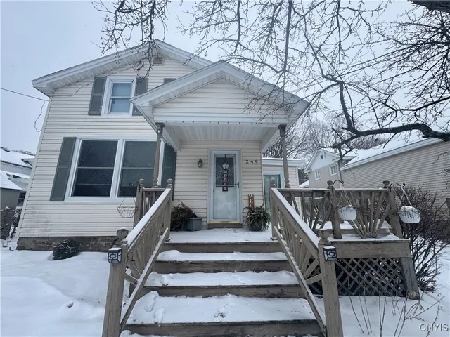 $139,900 | 249 Syracuse Avenue, Oswego, NY 13126
