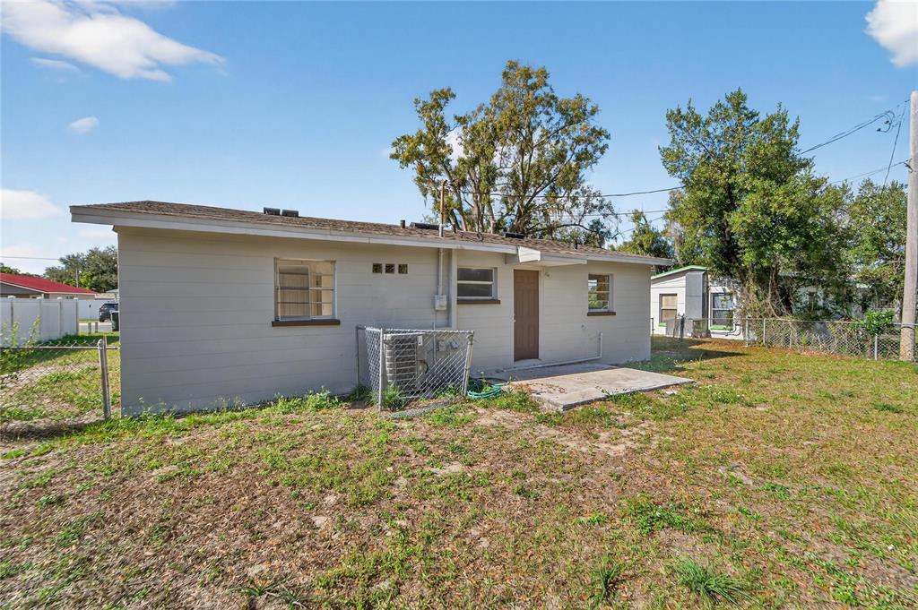 1437 Arlington Road Lakeland, FL 33805 - Photo 26 of 31