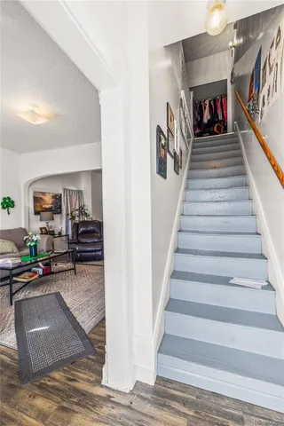 a view of entryway and hall