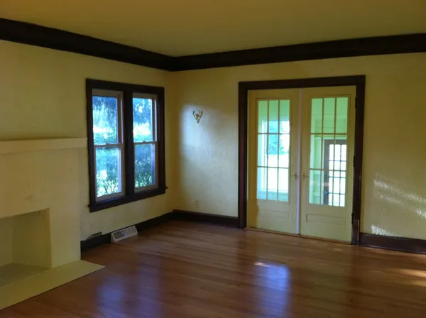 $325,000 | 1561 North Gary Avenue, Wheaton, IL 60187