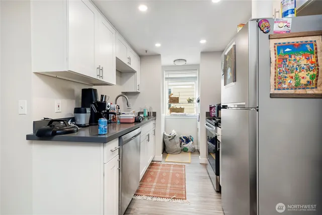 $3,000,000 | 910 North 95th Street, Seattle, WA 98103