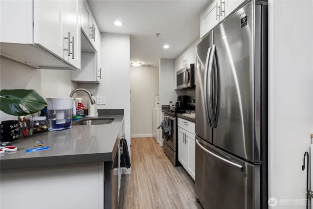 $3,000,000 | 910 North 95th Street, Seattle, WA 98103