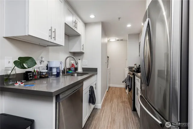 $3,000,000 | 910 North 95th Street, Seattle, WA 98103