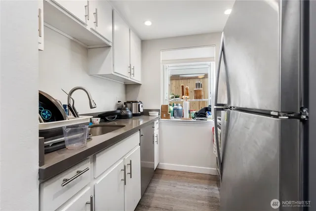 $3,000,000 | 910 North 95th Street, Seattle, WA 98103