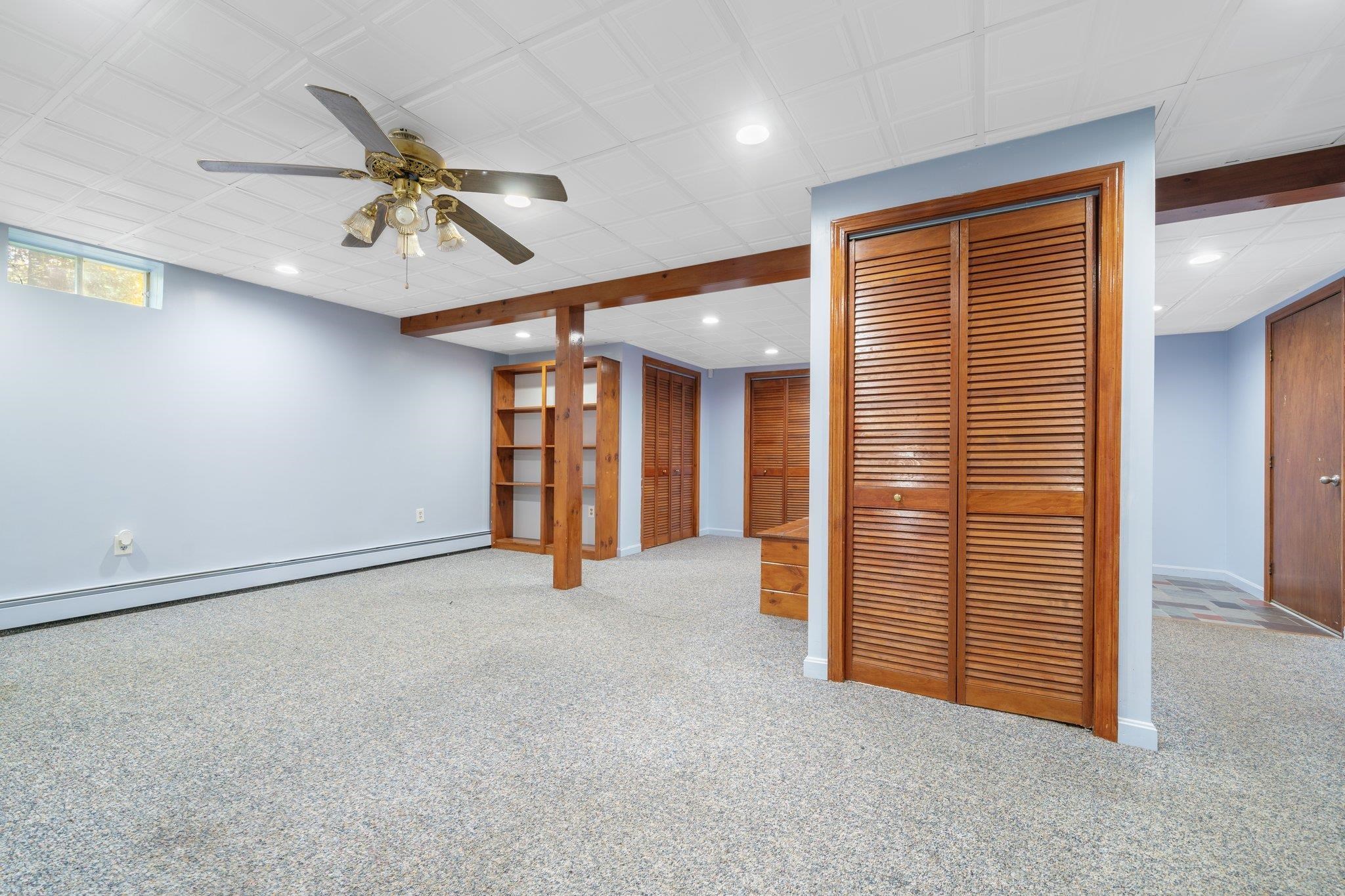 21 Anthony Drive Londonderry, NH 03053 - Photo 28 of 34