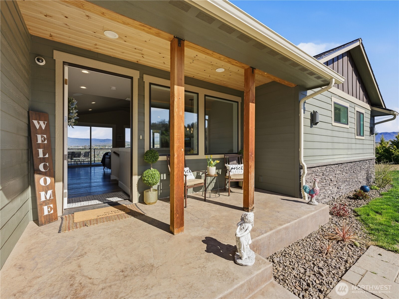 2128 McEldowney Road Malaga, WA 98828 - Photo 2 of 39 a view of an entryway