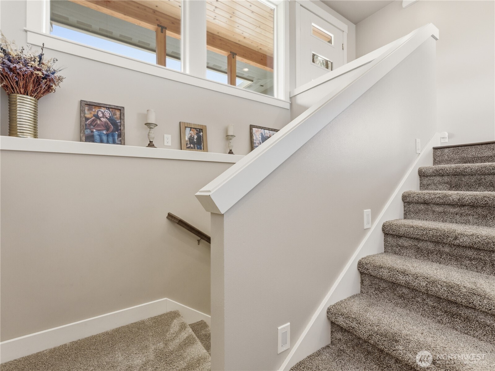 2128 McEldowney Road Malaga, WA 98828 - Photo 28 of 39 a view of entryway