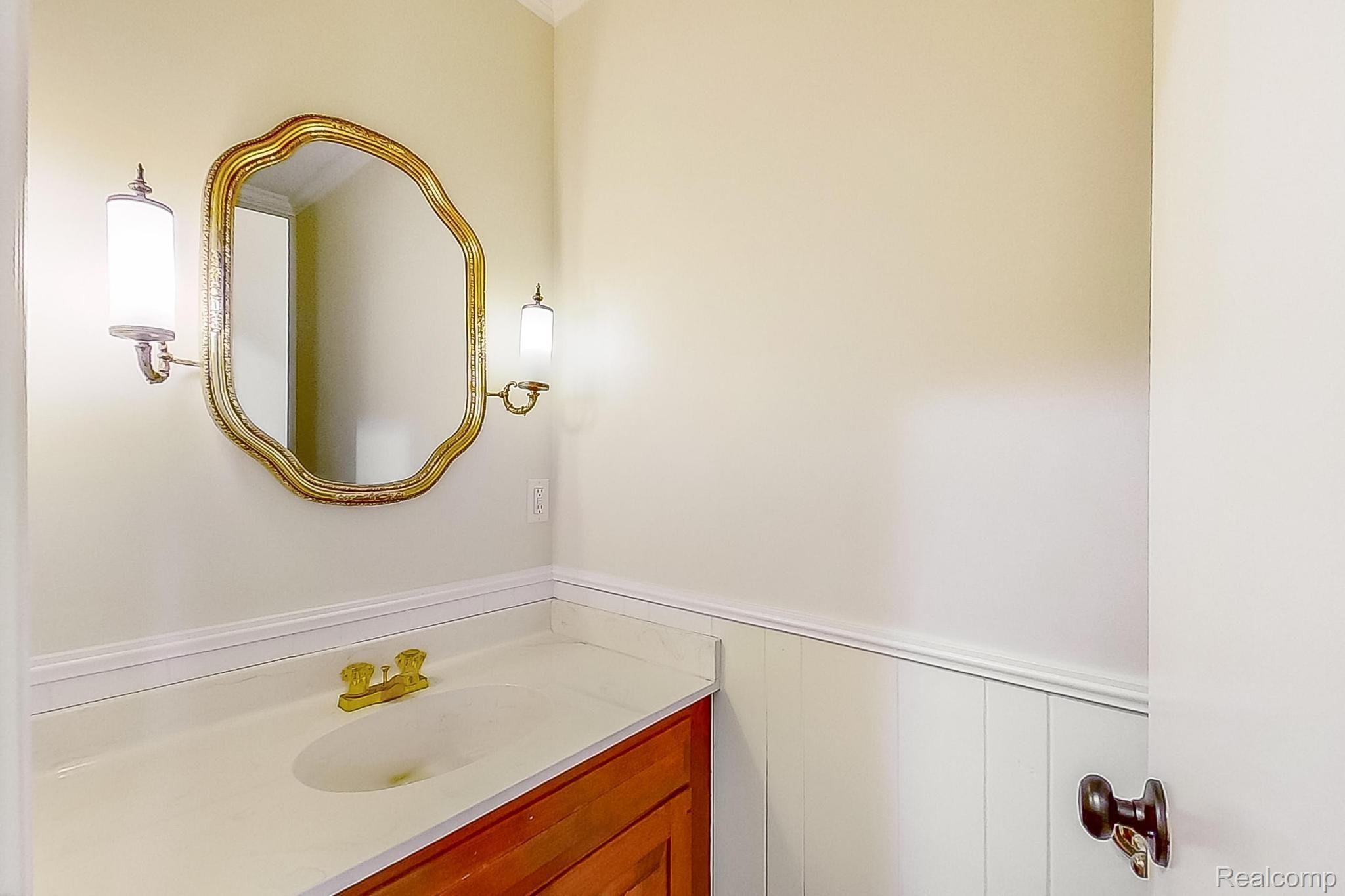 4374 Brogan Road Stockbridge, MI 49285 - Photo 54 of 94 half bath