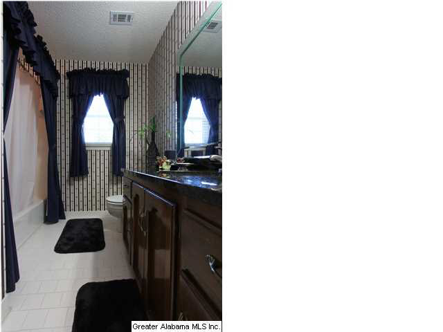 761 Gable Drive Center Point, AL 35215 - Photo 11 of 20