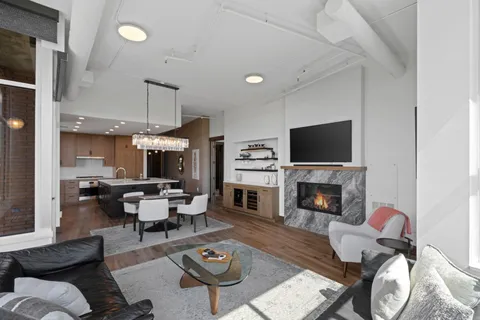 $1,329,000 | 100 Northeast 2nd Street, Unit A560, Minneapolis, MN 55413