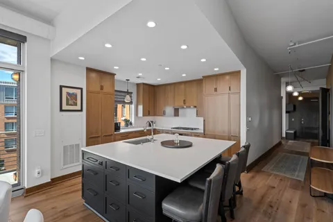 $1,329,000 | 100 Northeast 2nd Street, Unit A560, Minneapolis, MN 55413