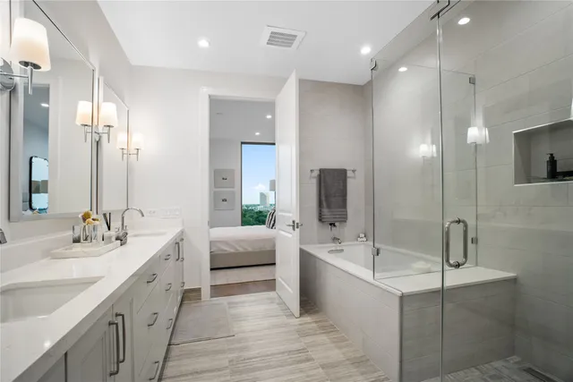 $2,699,000 | 5656 San Felipe Street, Unit 1301, Houston, TX 77056