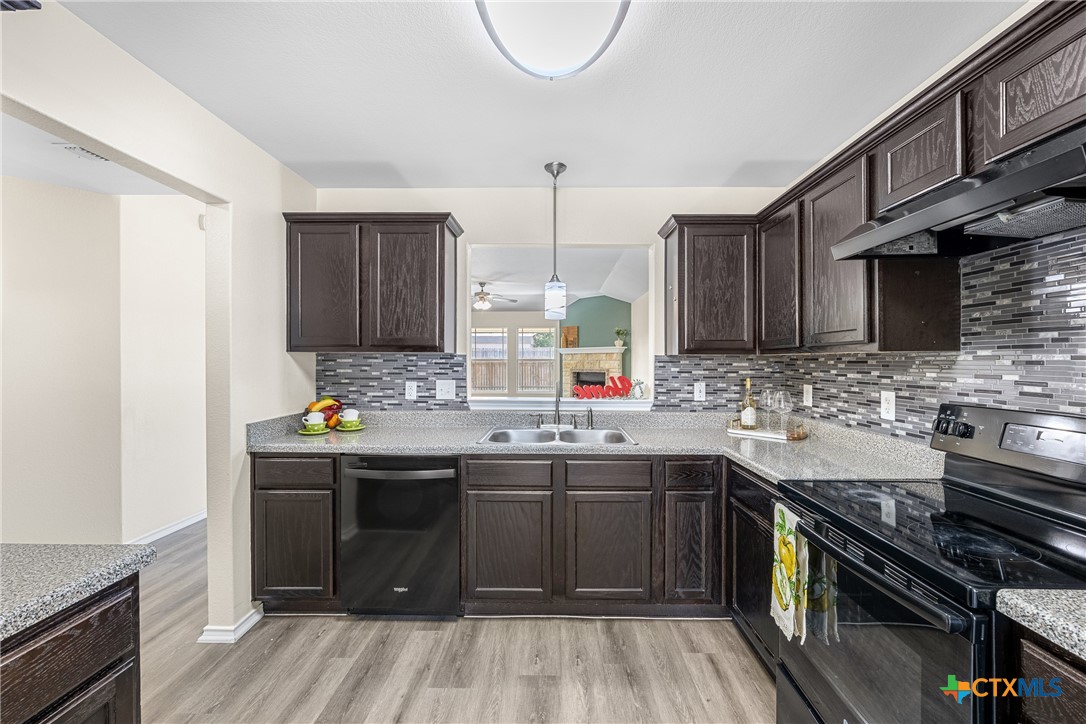 2114 Hamilton Lane Belton, TX 76513 - Photo 6 of 38